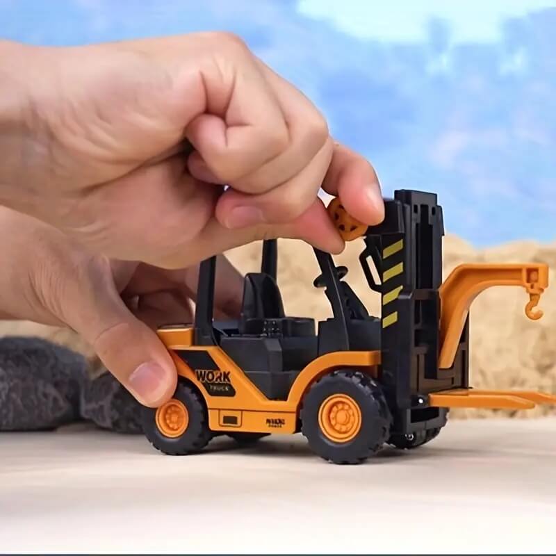 8'Lİ PAKETTE SÜRTMELİ FORKLİFT (80)